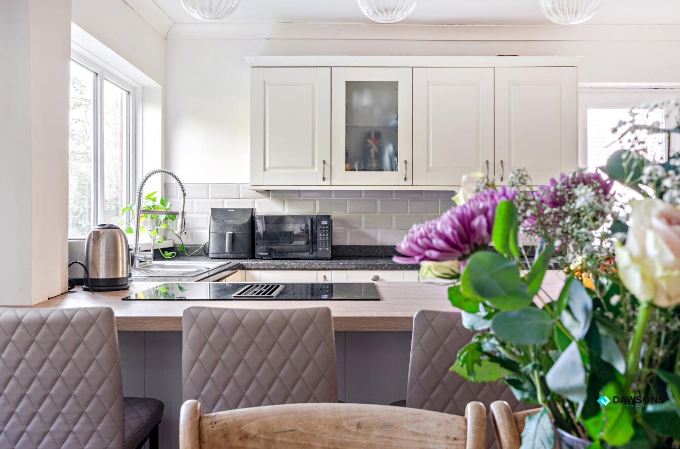 Croftfield Crescent, Newton, Swansea, SA3 4UL